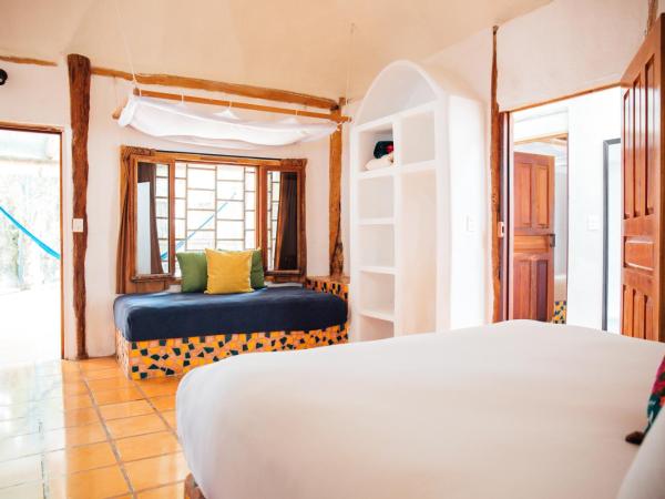 Zamas Hotel : photo 8 de la chambre chambre familiale - vue sur jardin