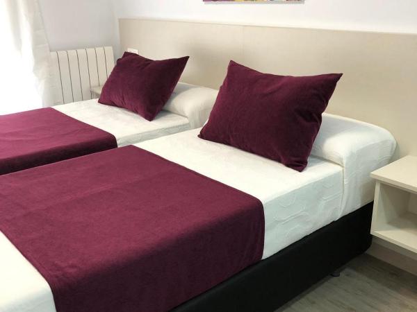 Pensión Miribilla : photo 7 de la chambre chambre lits jumeaux