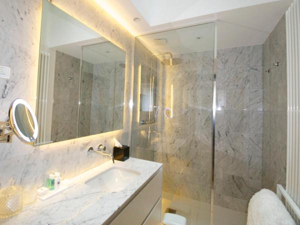 B&B Suites 124 : photo 8 de la chambre suite deluxe avec lit king-size