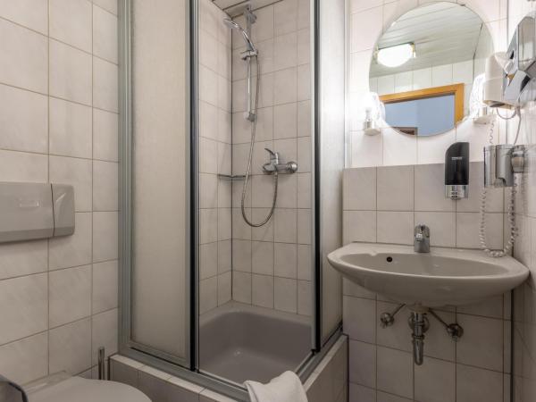 Trip Inn Hotel Schumann : photo 4 de la chambre chambre simple