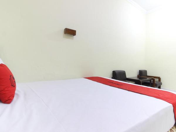 RedDoorz near Kranggan Tugu Jogja : photo 2 de la chambre chambre double