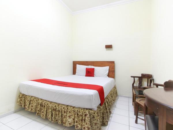 RedDoorz near Kranggan Tugu Jogja : photo 1 de la chambre chambre double