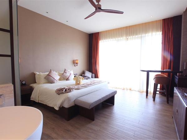 Mangrove Tree Resort World Sanya Bay- Queen Palm Towers : photo 2 de la chambre chambre lit king-size supérieure