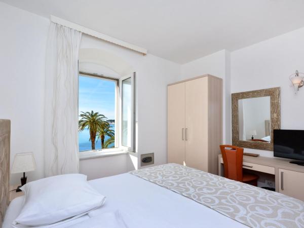Hotel Adriana : photo 3 de la chambre chambre double deluxe - vue sur mer