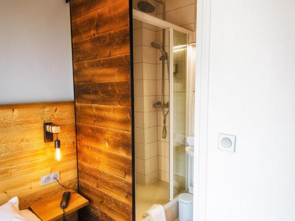 Hôtel Victor Hugo Lorient : photo 4 de la chambre chambre double cabine

