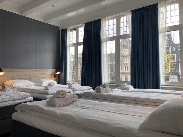 Facade Hotel Amsterdam : photo 2 de la chambre chambre familiale