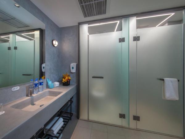 Holiday Inn Express Beijing Shijingshan Parkview, an IHG Hotel : photo 3 de la chambre suite lit queen-size exécutive