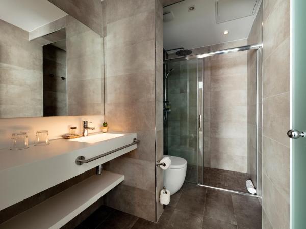 Hotel Oasis : photo 1 de la chambre chambre supérieure - vue sur intérieur