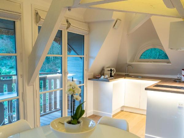 New Cottage & spa de nage Guesthouse : photo 4 de la chambre appartement - vue sur mer