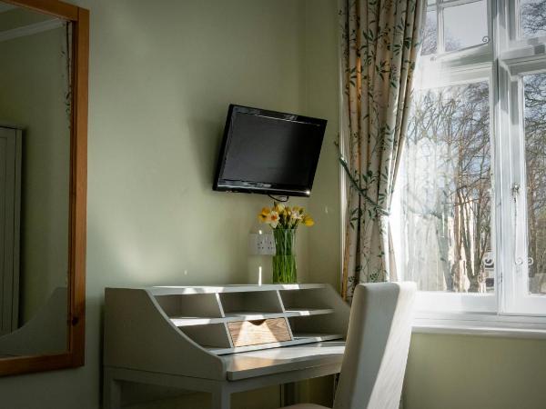 Sandfield Guest House : photo 2 de la chambre chambre simple avec salle de bains extérieure privative