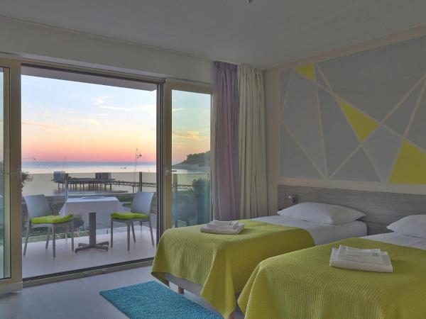 Hotel Modo : photo 2 de la chambre chambre double avec balcon - vue sur mer