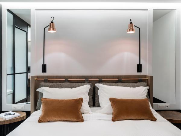 Niki Athens Hotel : photo 3 de la chambre chambre double confortable - vue sur rue