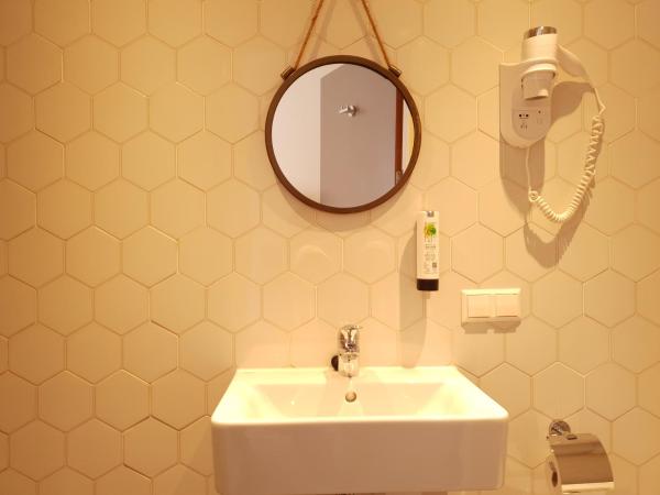 Hotel Heye 130 : photo 1 de la chambre chambre triple classique