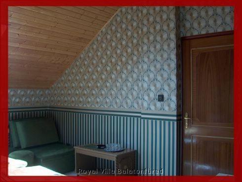 Royal Villa : photo 4 de la chambre appartement - vue sur lac