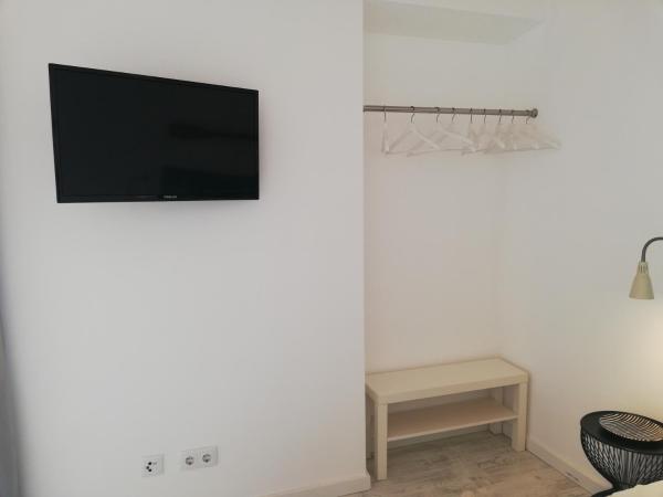 Son of a Beach Hostel : photo 10 de la chambre chambre double ou lits jumeaux supérieure