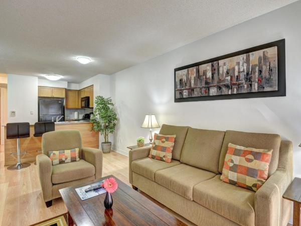 Bombay Suites Mississauga : photo 1 de la chambre one bedroom and den suites
