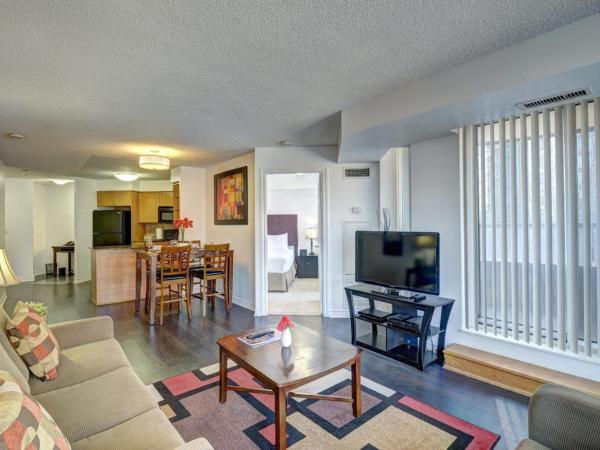 Bombay Suites Mississauga : photo 1 de la chambre two bedroom and den suites