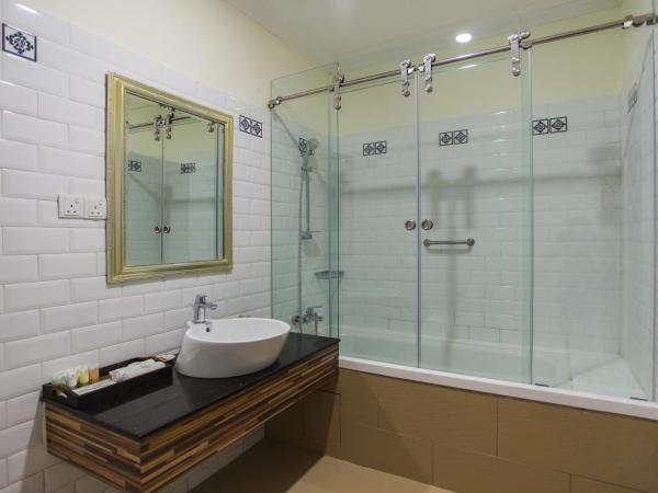 Aava Malacca Hotel : photo 5 de la chambre suite familiale