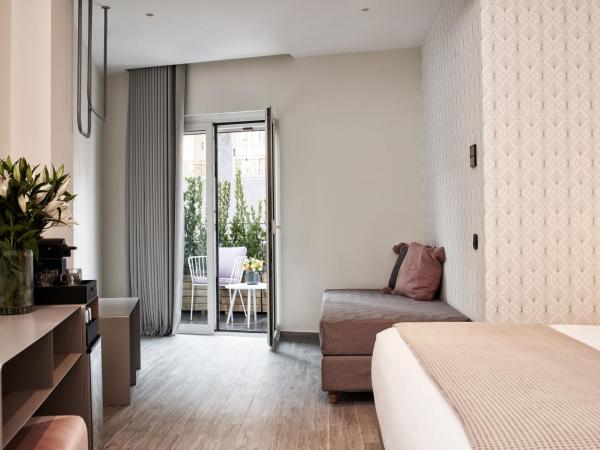 Athens4 : photo 4 de la chambre suite familiale avec balcon