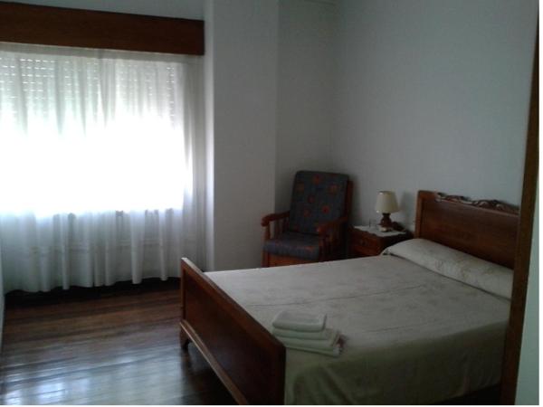 Hostal Pumar : photo 5 de la chambre chambre double avec salle de bains commune