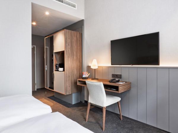 H+ Hotel Bremen : photo 2 de la chambre chambre double standard