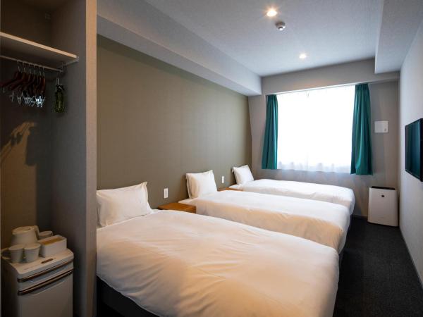 IMANO OSAKA SHINSAIBASHI HOSTEL : photo 2 de la chambre chambre triple Économique