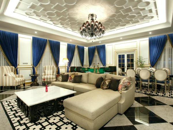 Sofia Boutique Residence : photo 3 de la chambre penthouse with free minibar