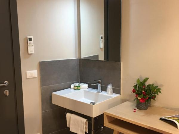Hotel Centro : photo 1 de la chambre chambre simple avec salle de bains commune