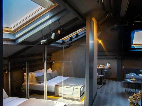 Cityloft 161 : photo 8 de la chambre suite d'angle avec jacuzzi - vue sur mer