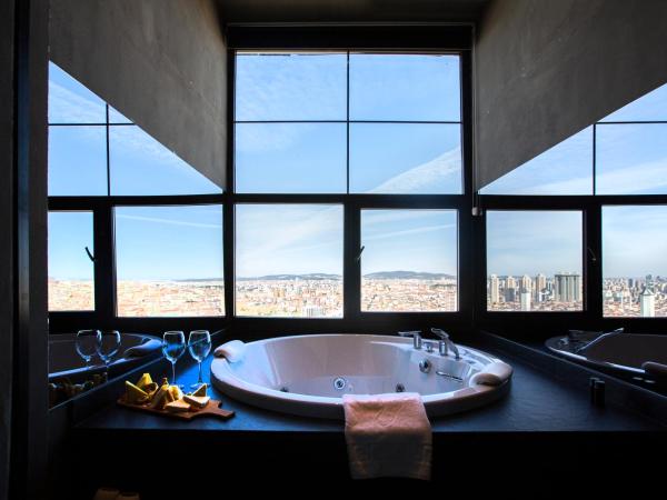 Cityloft 161 : photo 3 de la chambre suite loft avec jacuzzi