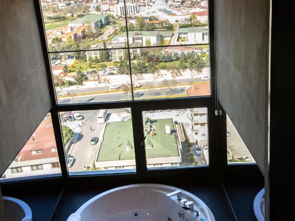 Cityloft 161 : photo 7 de la chambre suite loft avec jacuzzi