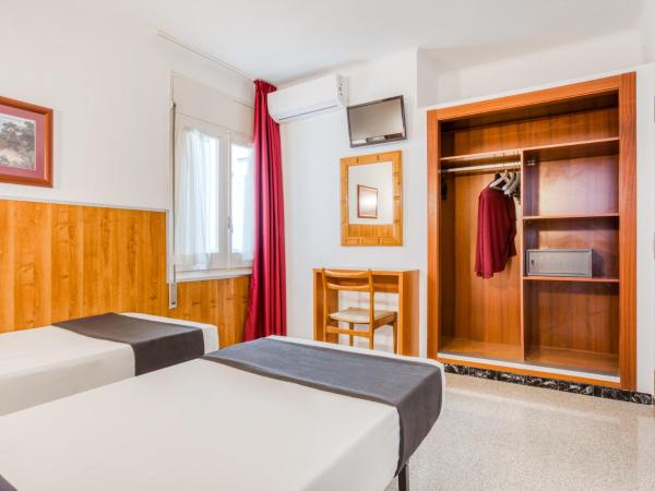 Hostal - Pensión El Amigo : photo 5 de la chambre chambre double standard