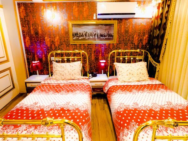 MARKO PASA KONAGİ : photo 5 de la chambre chambre lits jumeaux avec balcon