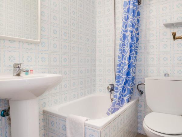 Hostal - Pensión El Amigo : photo 6 de la chambre chambre double avec balcon