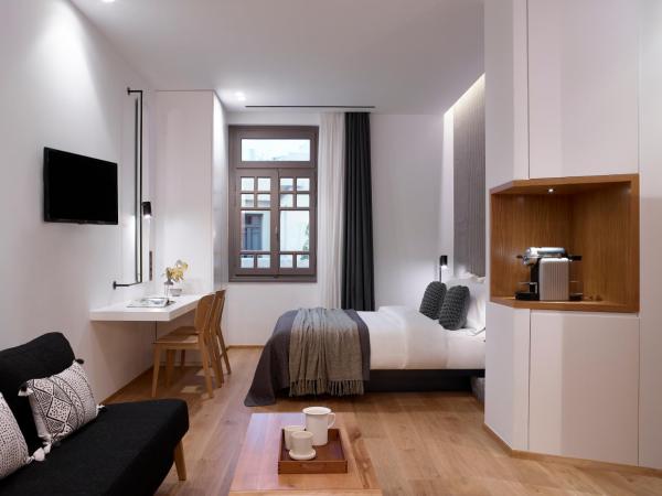 InnAthens : photo 4 de la chambre suite junior - vue atrium