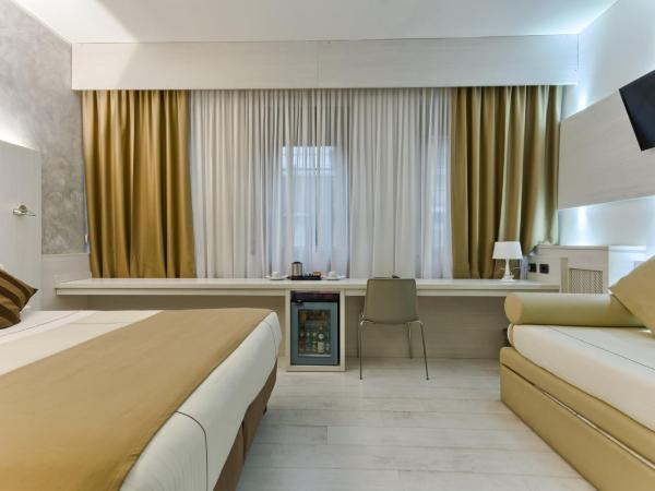 Agape Hotel AA Hotels : photo 1 de la chambre suite junior