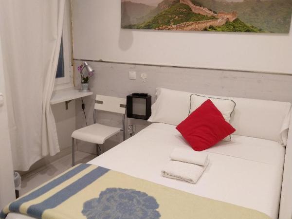 Hostal Mendoza : photo 7 de la chambre chambre simple