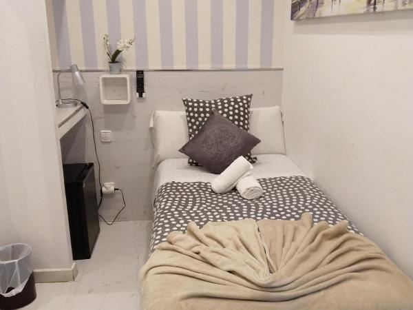 Hostal Mendoza : photo 2 de la chambre chambre simple