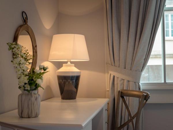 Anabelle's Guest House : photo 1 de la chambre chambre simple avec salle de bains privative