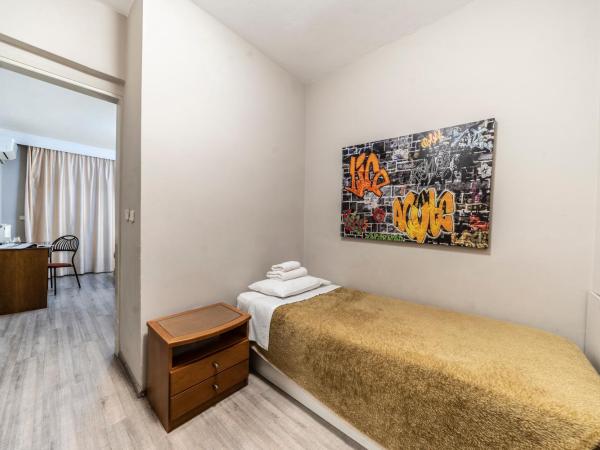 Vergina Hotel : photo 5 de la chambre chambre triple