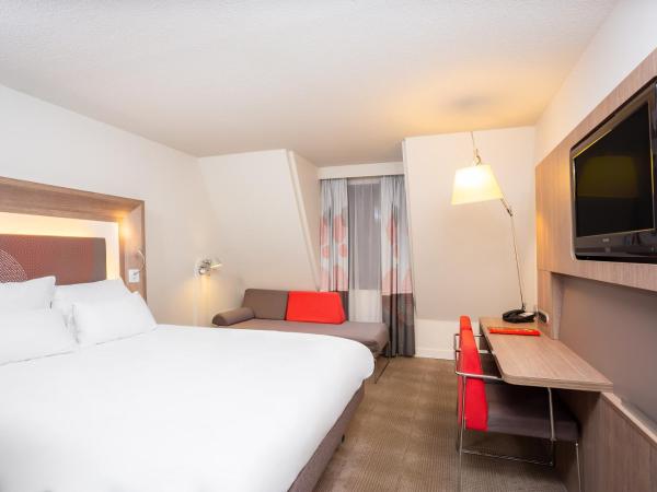 Hotel Novotel Brussels Off Grand Place : photo 9 de la chambre chambre double supérieure avec canapé