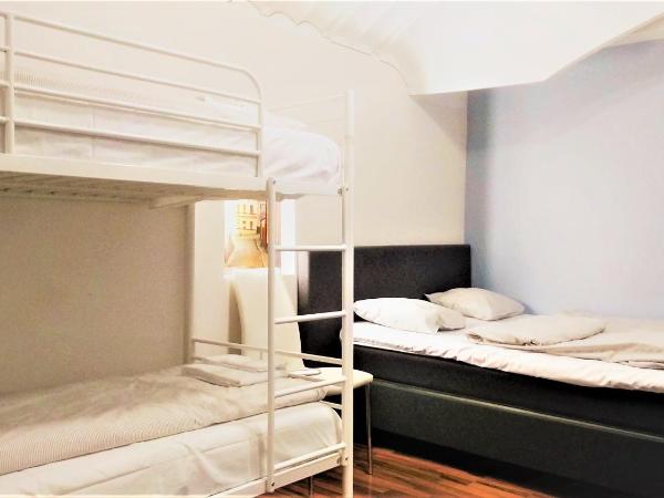 Mosebacke Hostel : photo 2 de la chambre chambre familiale avec salle de bains