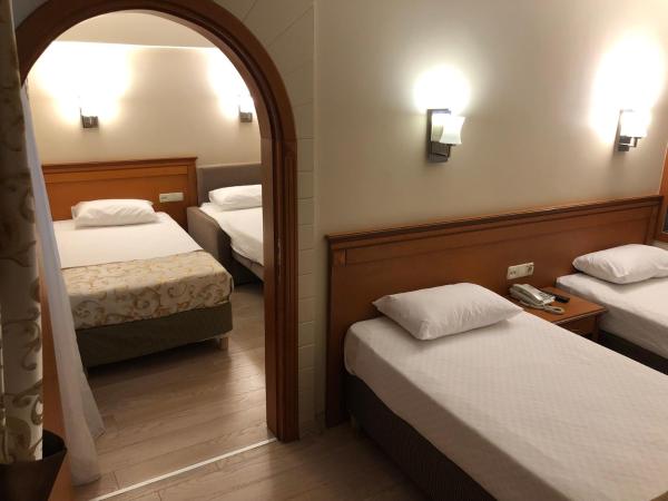 Prestige Hotel Old City : photo 1 de la chambre chambre familiale communicante