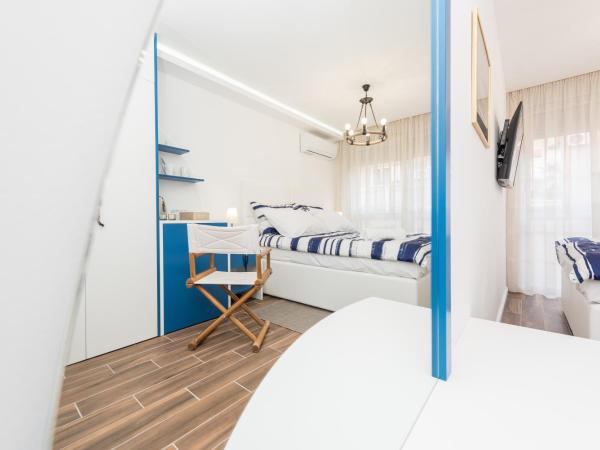 Blue Old Navy Rooms - AE1094 : photo 7 de la chambre chambre double