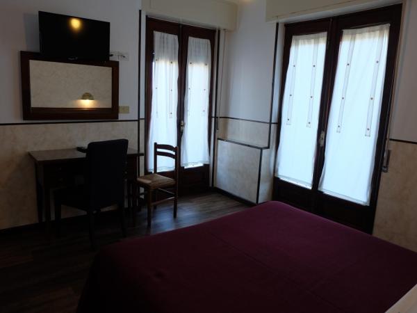 Hotel Villa Nettuno : photo 3 de la chambre chambre double ou lits jumeaux standard - vue sur mer