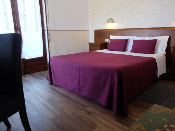 Hotel Villa Nettuno : photo 2 de la chambre chambre double ou lits jumeaux standard - vue sur mer