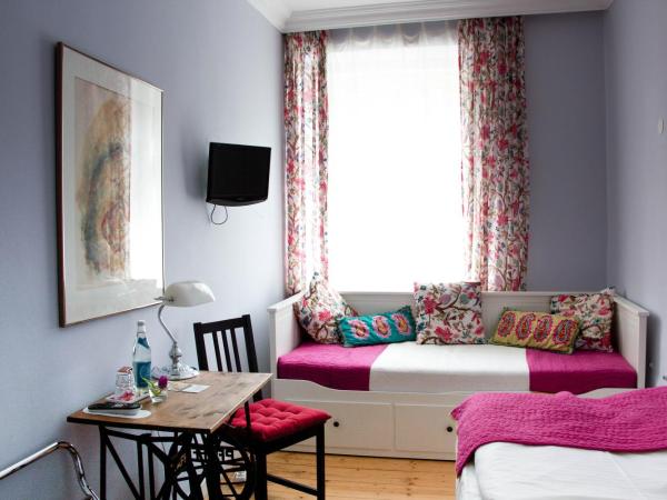 das HOTEL in München : photo 4 de la chambre chambre simple basique