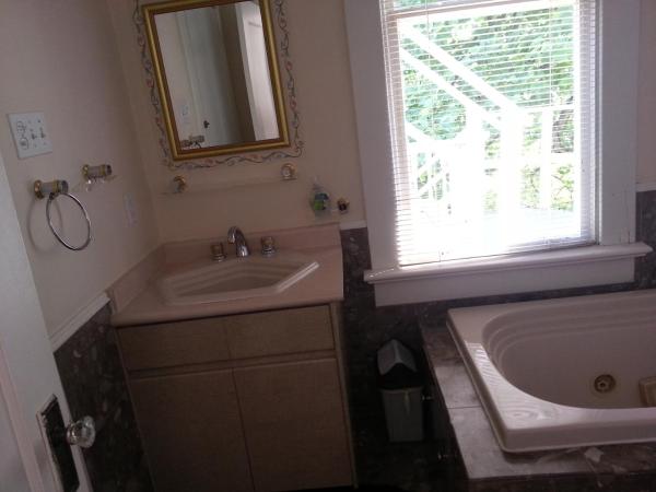 Balfour House : photo 7 de la chambre chambre lit queen-size avec salle de bains privative 