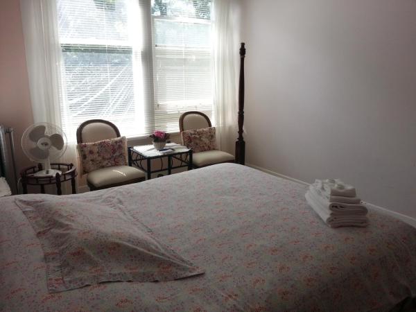 Balfour House : photo 9 de la chambre chambre lit queen-size avec salle de bains privative 
