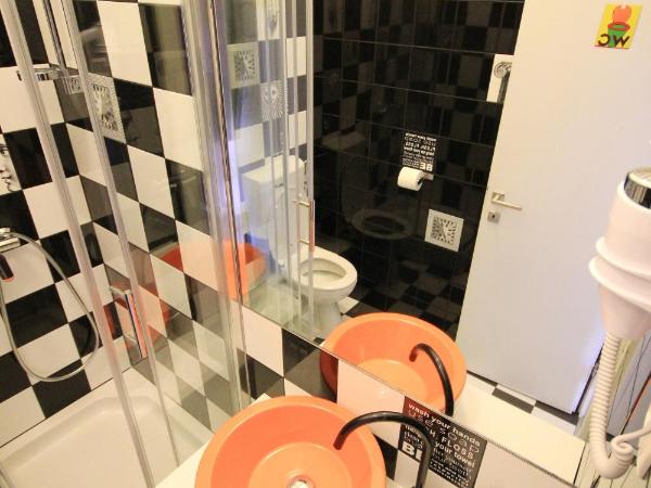 The Hostel : photo 9 de la chambre chambre double deluxe